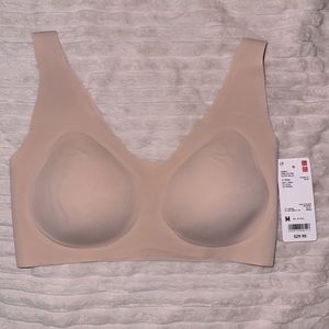 NWT Seamless Nude Bra